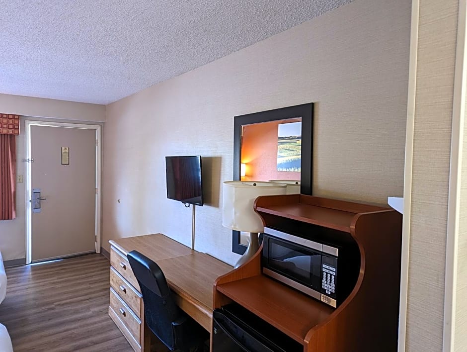Days Inn by Wyndham Columbus Fairgrounds