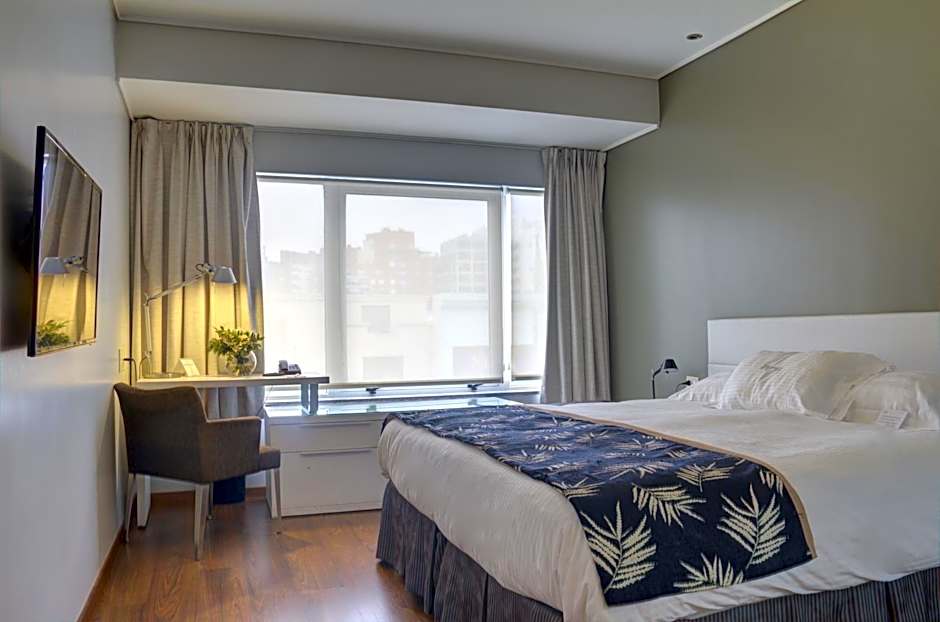 Regency Golf - Hotel Urbano