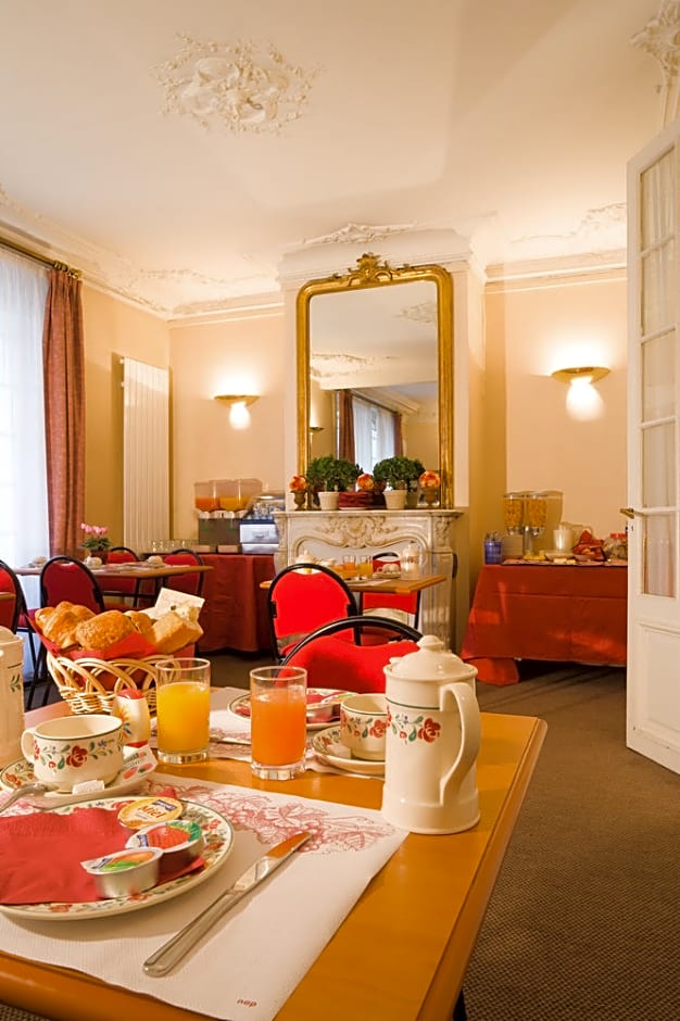 Tribe Paris Batignolles