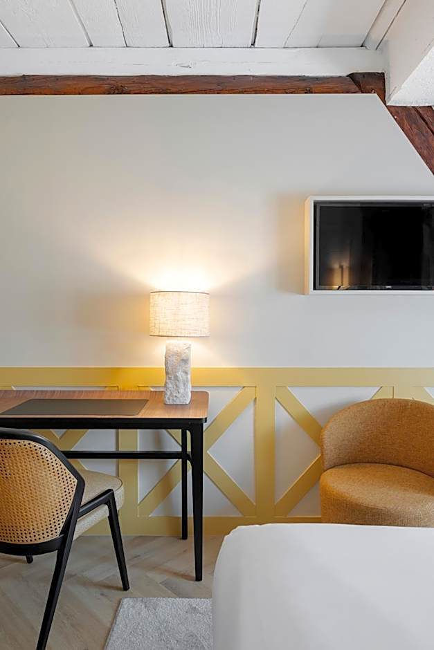 Hôtel de l'Europe by HappyCulture