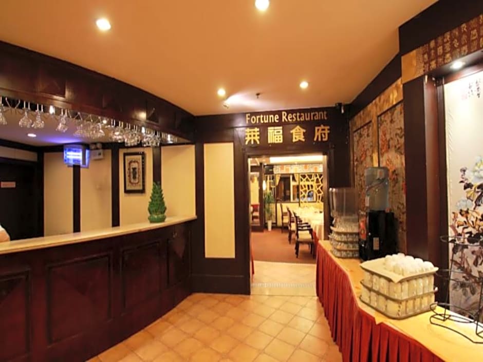 Fortune Hotel