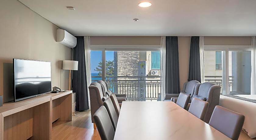 Gyeongpo Soo Hotel