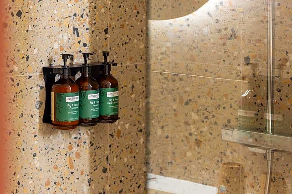 Staybridge Suites Cannes Centre By IHG