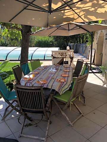 Manoir le Bout du Pont-GITES & Chambres d'Hôtes