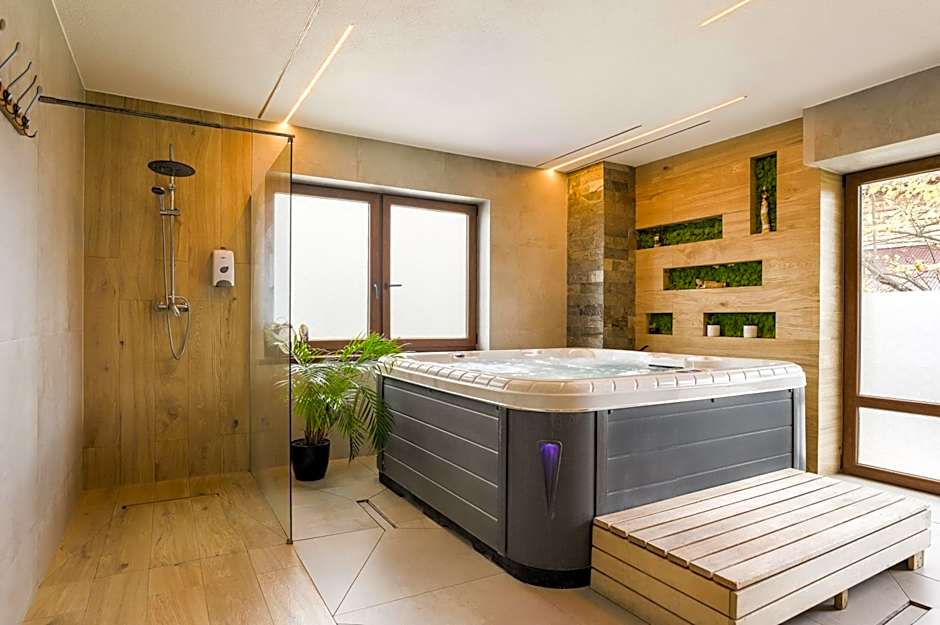 Dworek pod Giewontem - Jacuzzi & Sauna