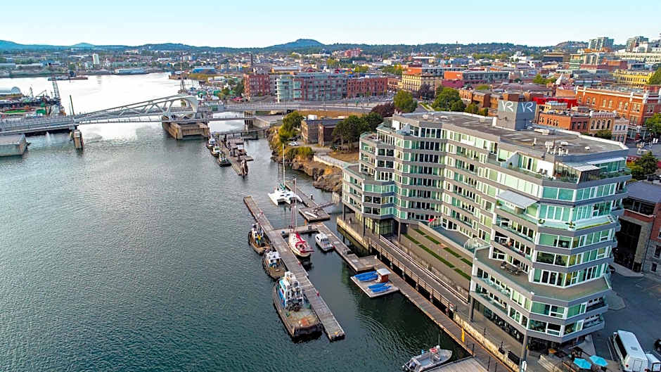 Victoria Regent Waterfront Hotel & Suites