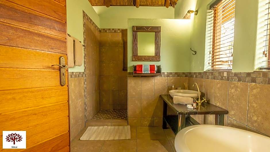 Zebula Golf and Wildlife Estate - Walk of the Eland Pax 12 - Moi Signature Luxury villa