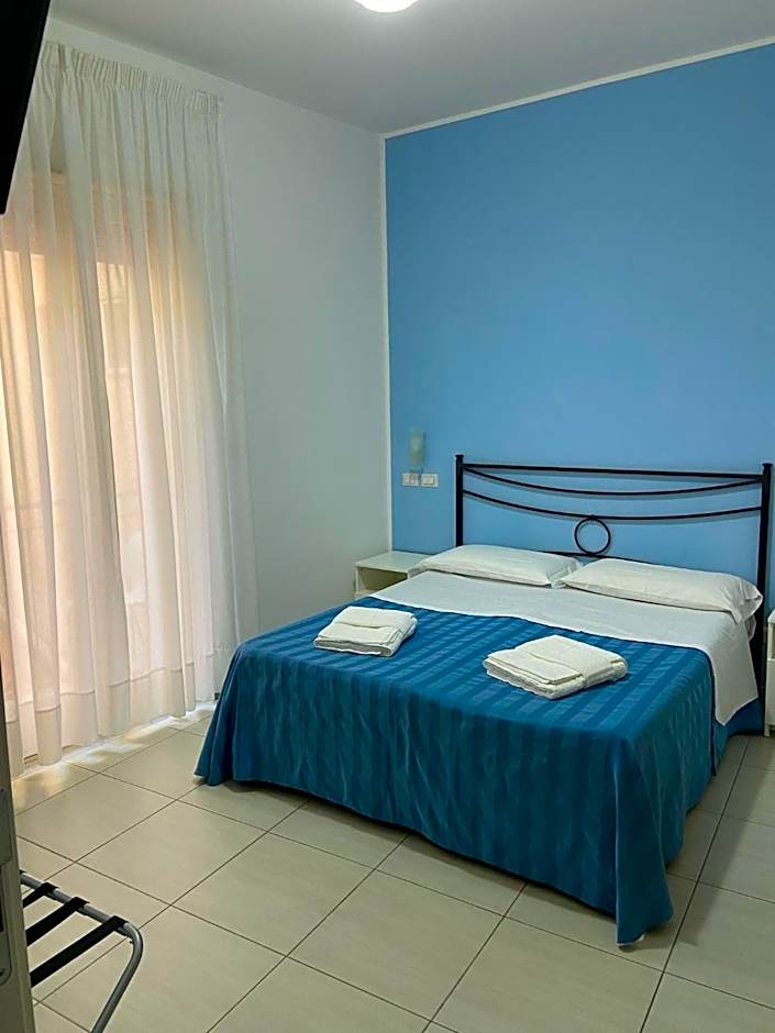 Maniel Beach Hotel