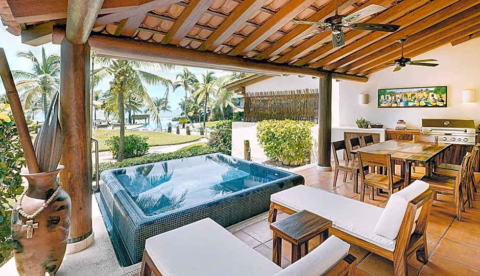 Las Palmas Luxury Villas