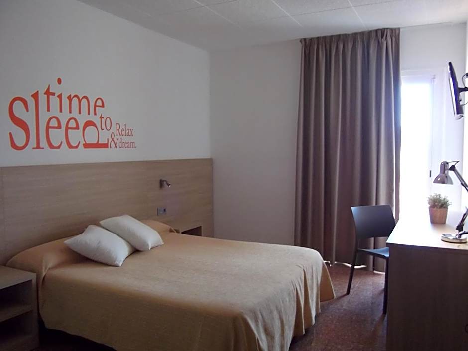 Hotel Mediterrani Express