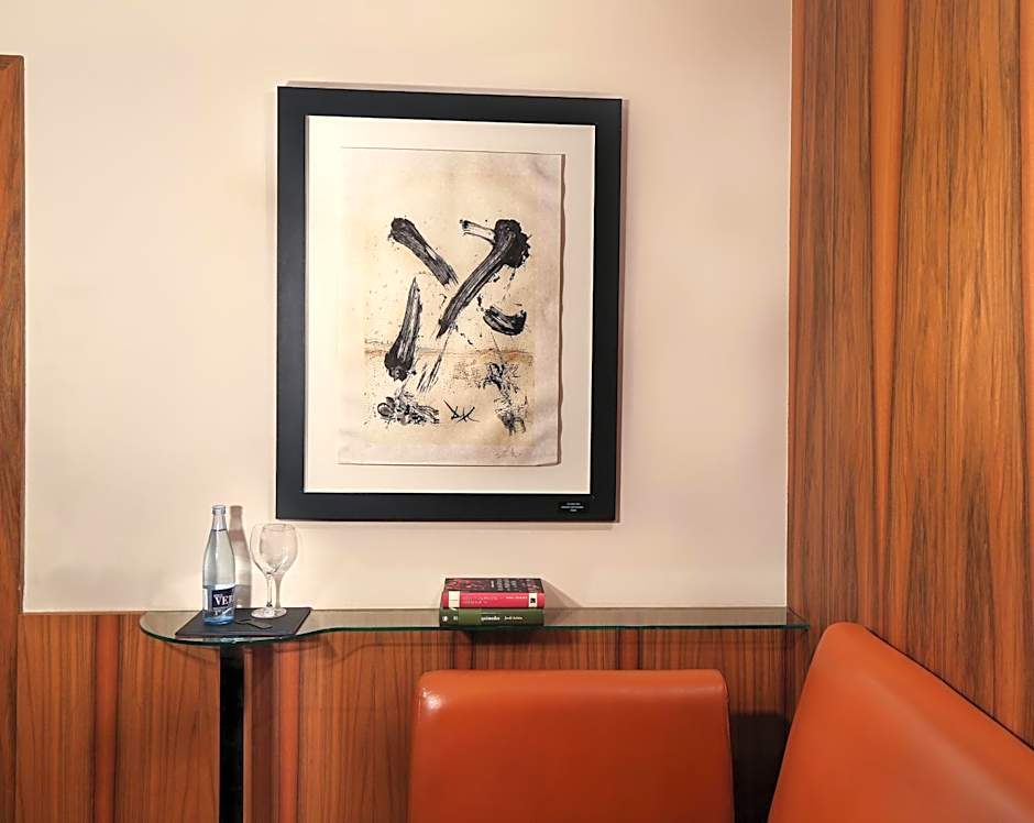 Hotel Gran Derby Suites