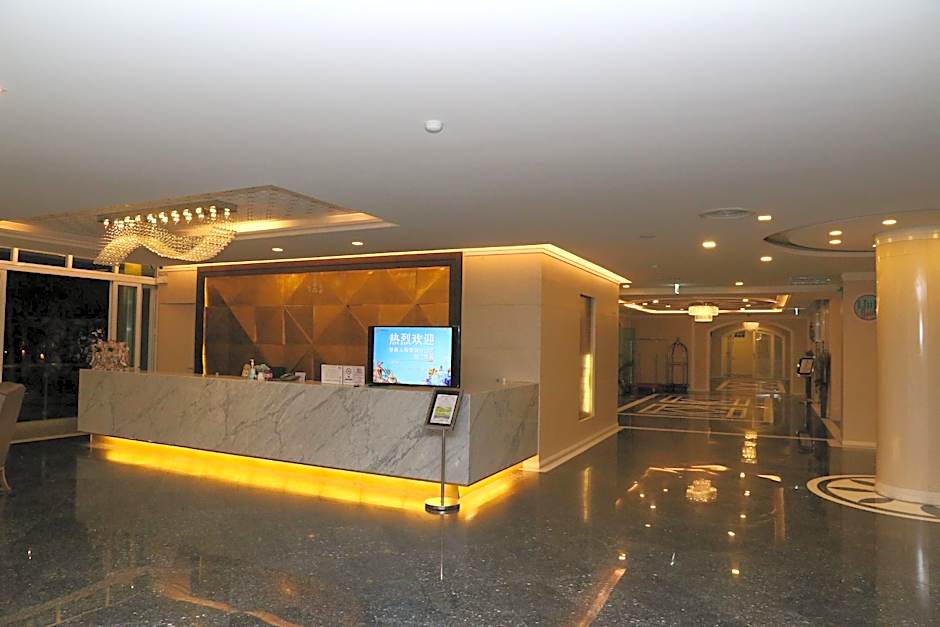 Crystal Palace Luxury Hotel Pattaya