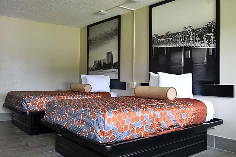 Super 8 by Wyndham Biloxi