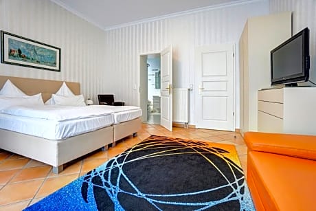 Holiday Apartment (2 Adults + 2 Children)