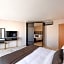Avenue Suites