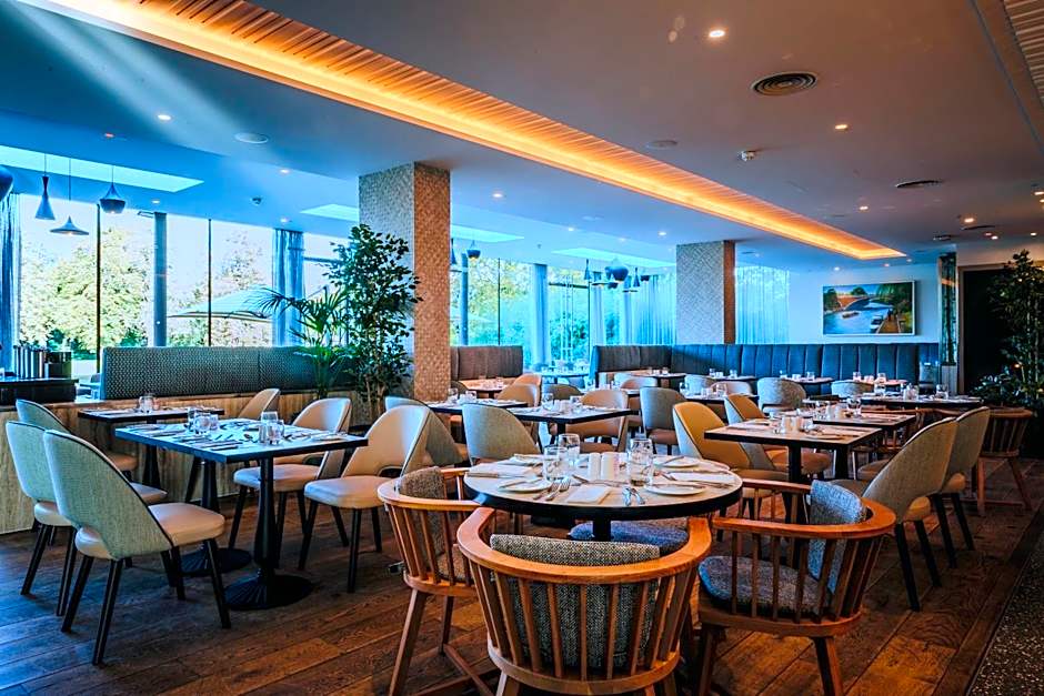 The Runnymede-On-Thames