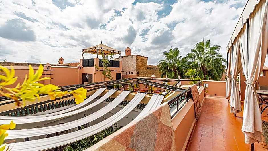 Riad ABBASSIA Marrakech Première - Authentic Medina Experience