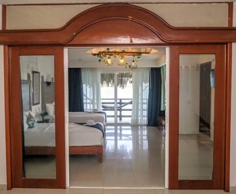 Apartment with Lake View