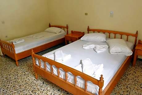 Triple Room with Sea View