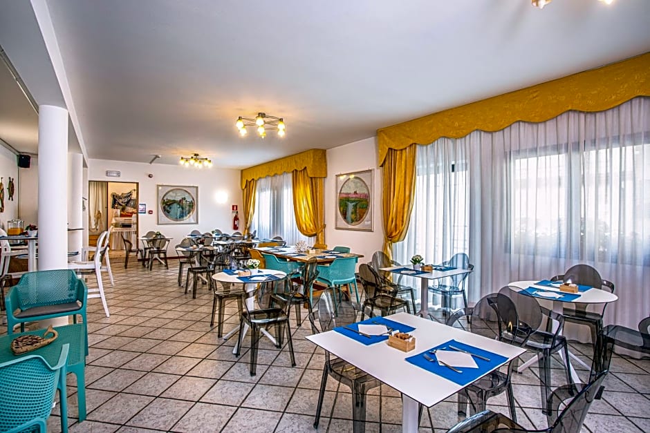 Hotel Diana