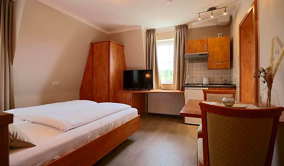 Hofgut Langenborn Wohnen auf Zeit möblierte Apartments Aschaffenburg Alzenau Frankfurt