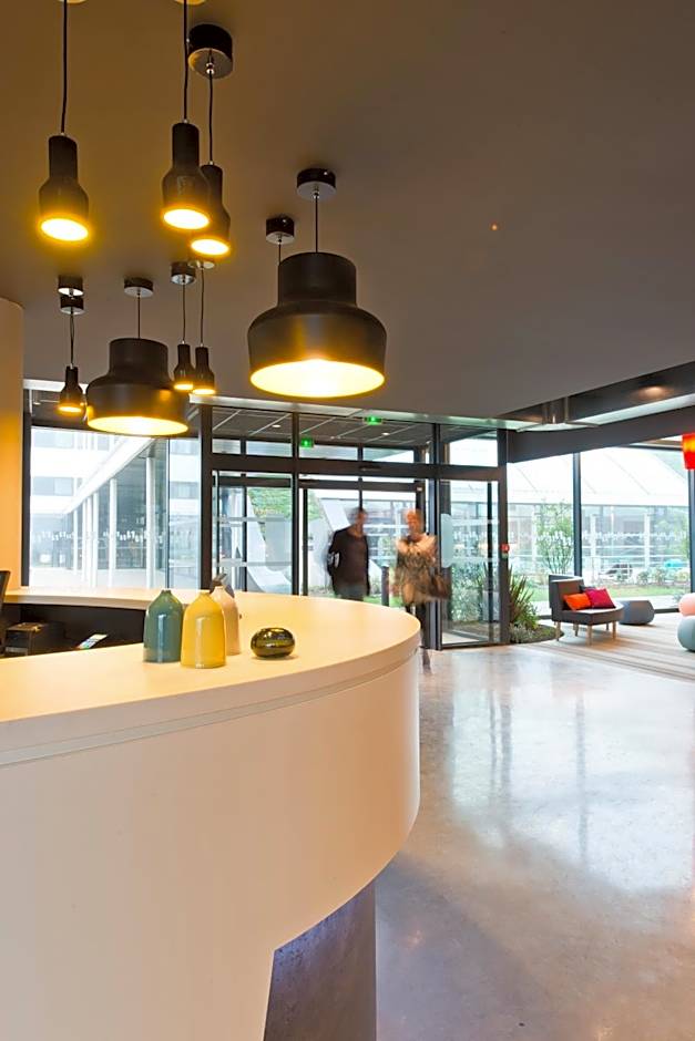 Nomad Paris Roissy CDG