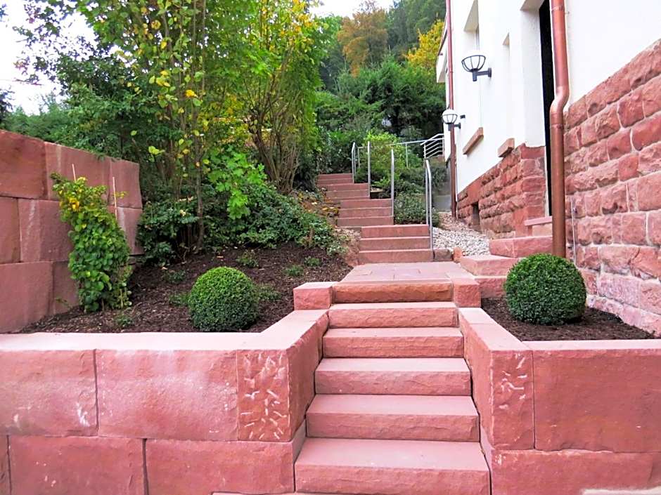 Villa Waldfrieden - Design trifft Budget
