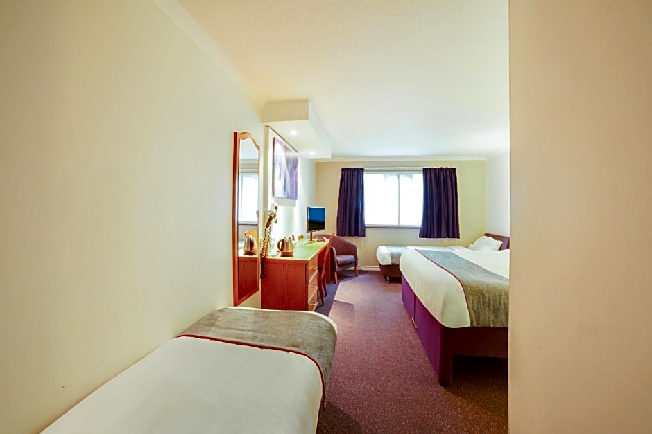 OYO Lakeside Haydock Hotel St Helens