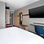 avid hotels - Detroit - Warren By IHG