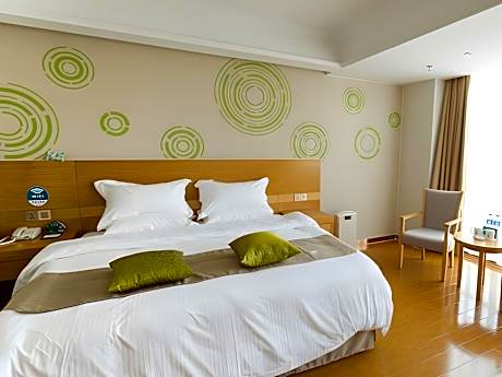 GTR - Superior 1 Bed Room with 1.8M Bed