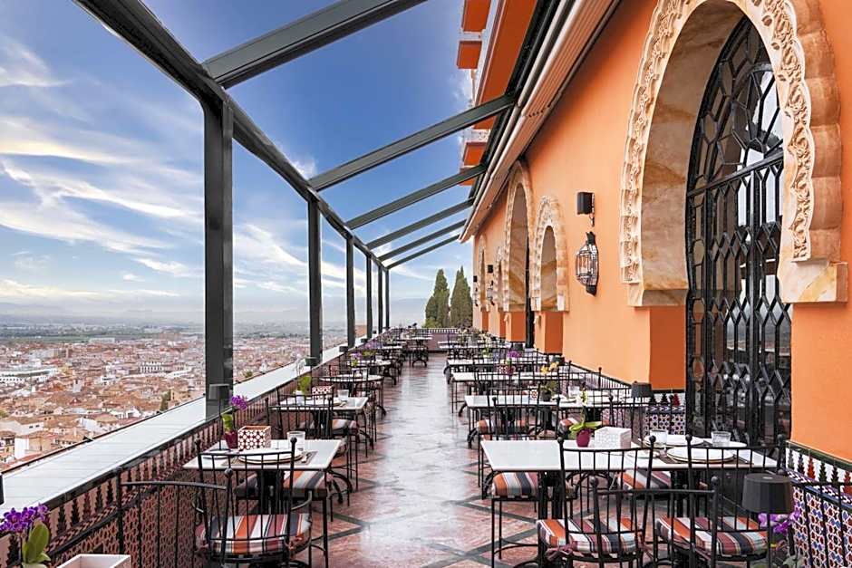 Alhambra Palace Hotel