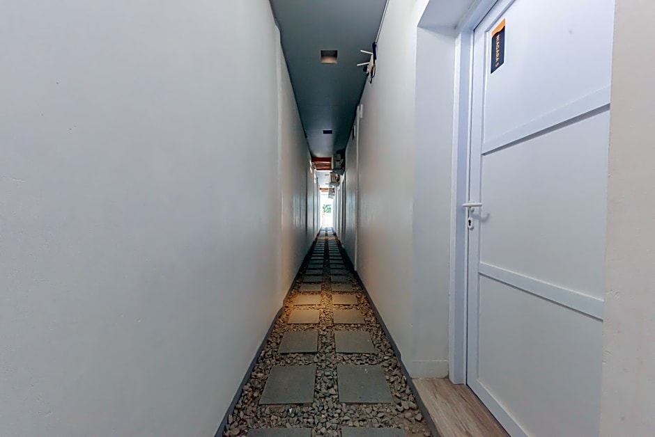 RedDoorz @ Niagara Waterpark