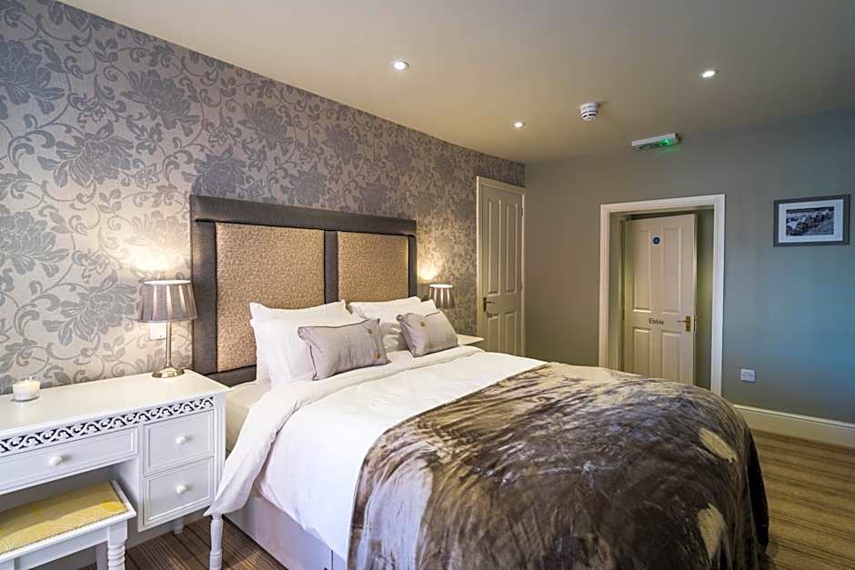 Greyhound Inn Wilton