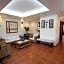 Villa Blanca Suites