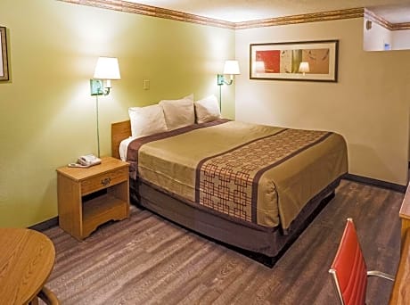 King Room - Non-Smoking