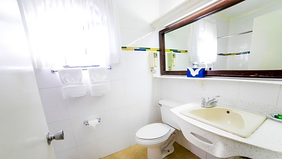 The Knutsford Court Hotel