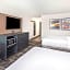 LaQuinta Suites by Wyndham South Bend Notre Dame Area