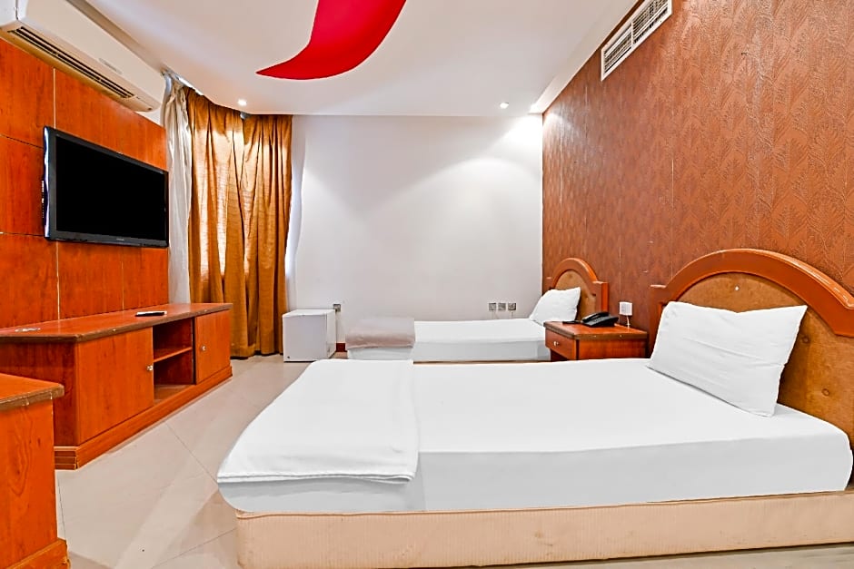 OYO 118 Revira Hotel