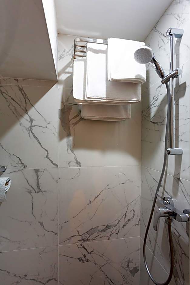 Hôtel Léonard de Vinci II