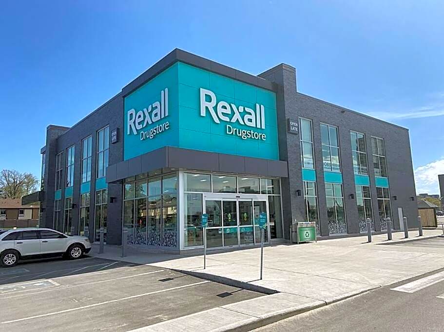 Modern Nordic Escape, 3BR Near WEM & DT, AirCon & Fireplace, Wifi, Sleeps 6!