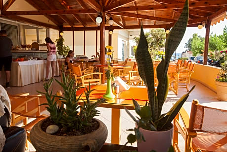 Dimitra Hotel Apartments