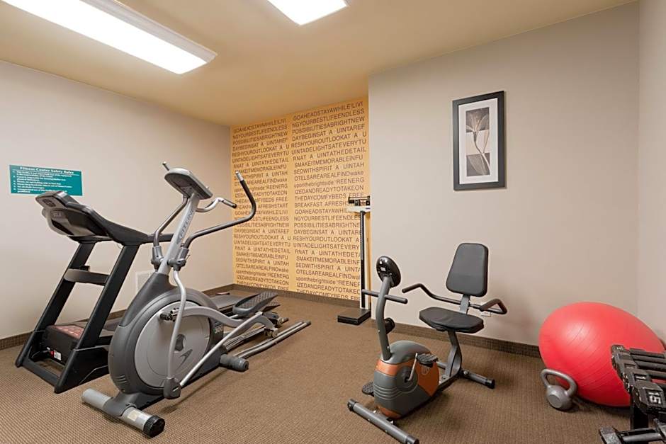Baymont by Wyndham Henderson-Northeast Denver