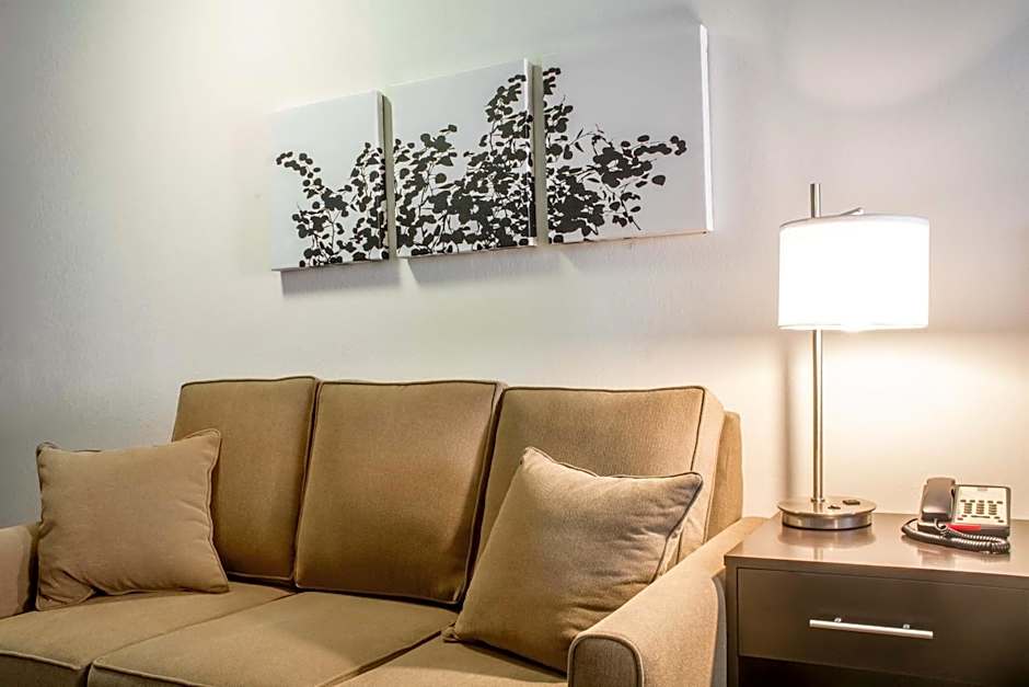 Sleep Inn & Suites Syracuse Airport