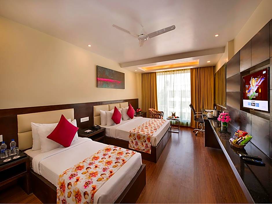 Clarks Inn Suites, Katra