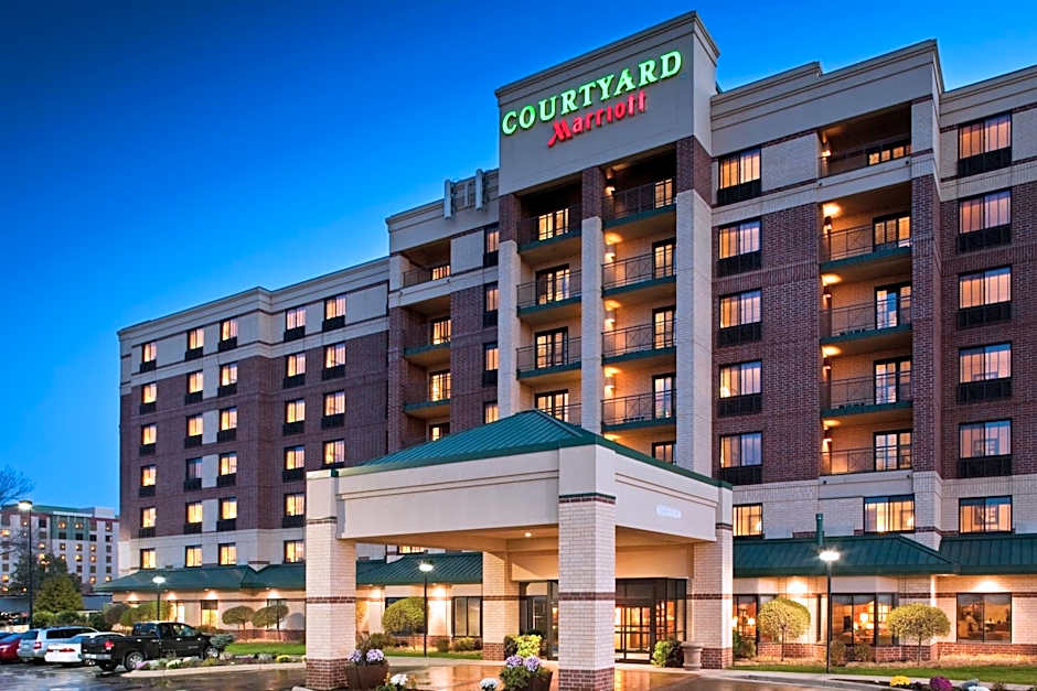 Courtyard by Marriott Bloomington by Mall of America