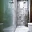Tiin Tinn - Rivershore B&B