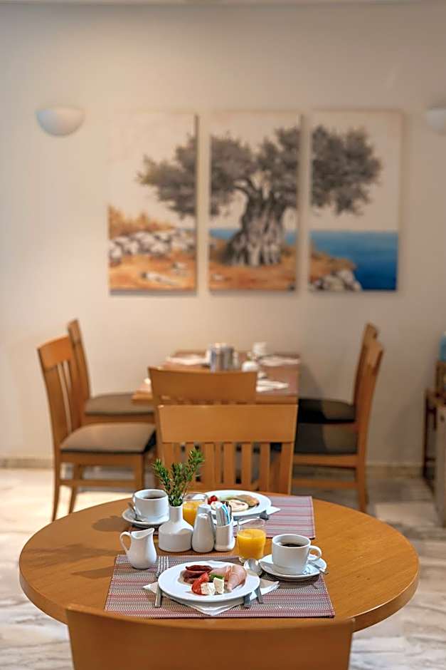Minos Hotel