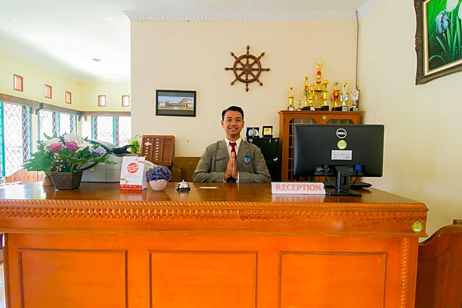 Hotel O Edotel Smkn 1 Pacet Syariah