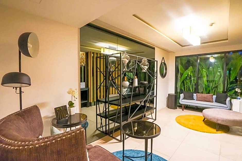 Centrio  By Suttirak