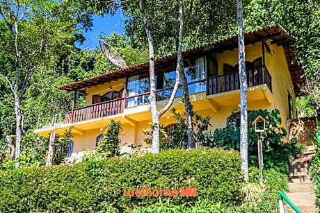 Casa em Teresópolis vista para a Pedra Tartaruga